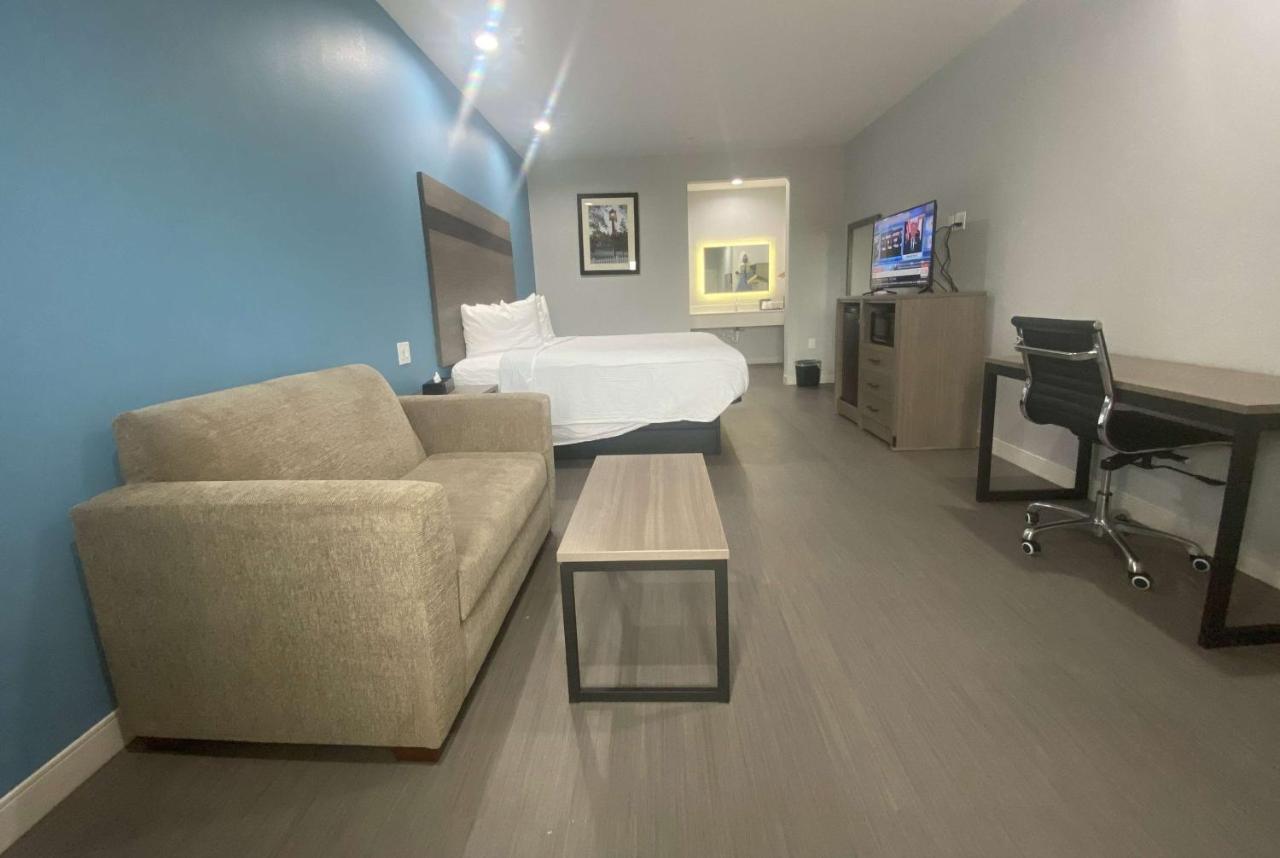 Baymont By Wyndham Freeport Texas Hotell Eksteriør bilde