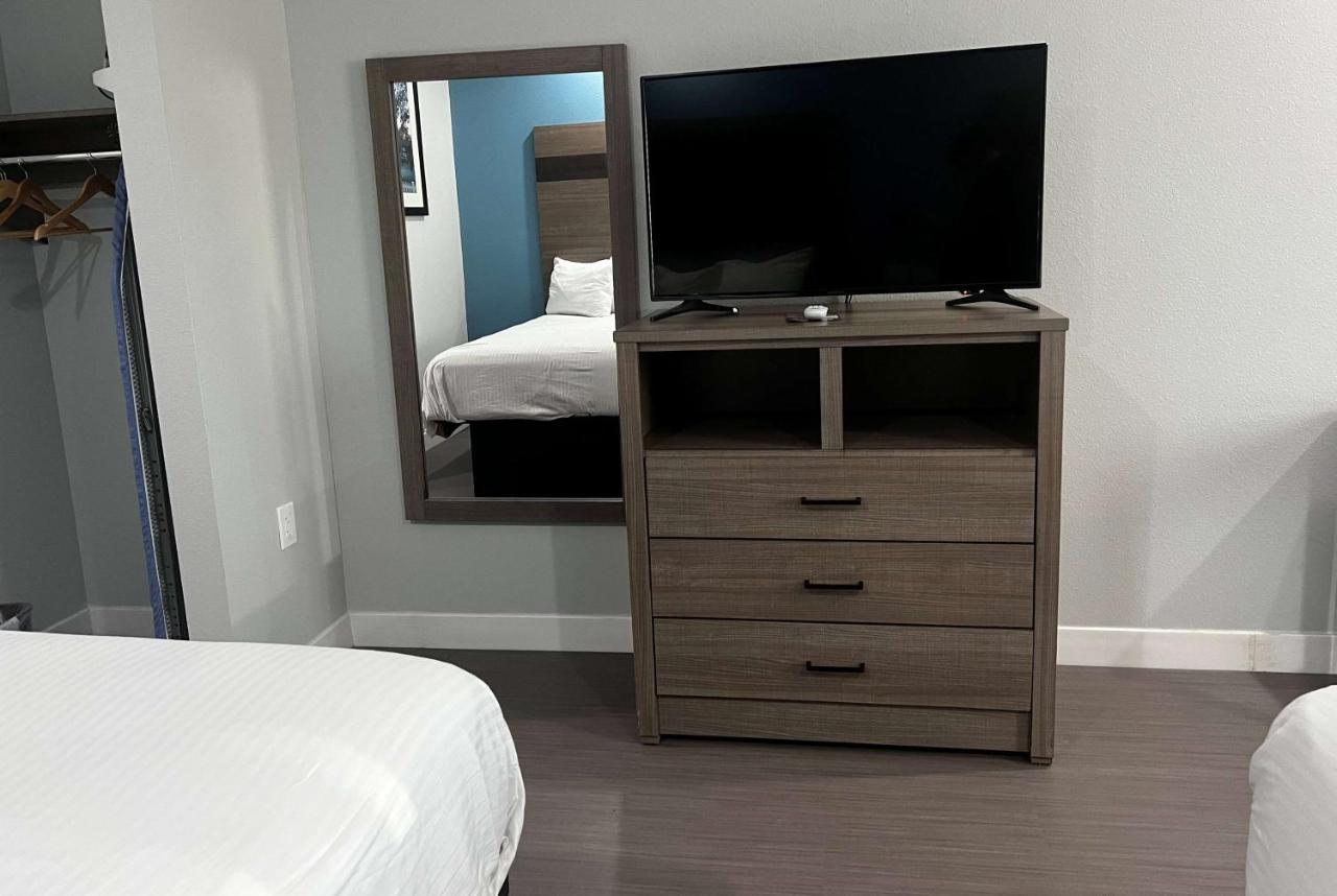Baymont By Wyndham Freeport Texas Hotell Eksteriør bilde