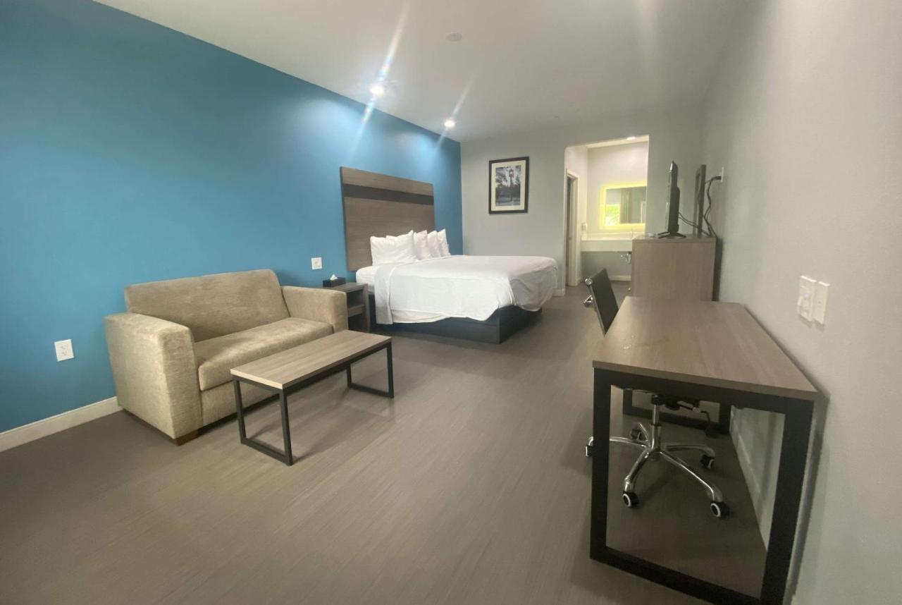 Baymont By Wyndham Freeport Texas Hotell Eksteriør bilde