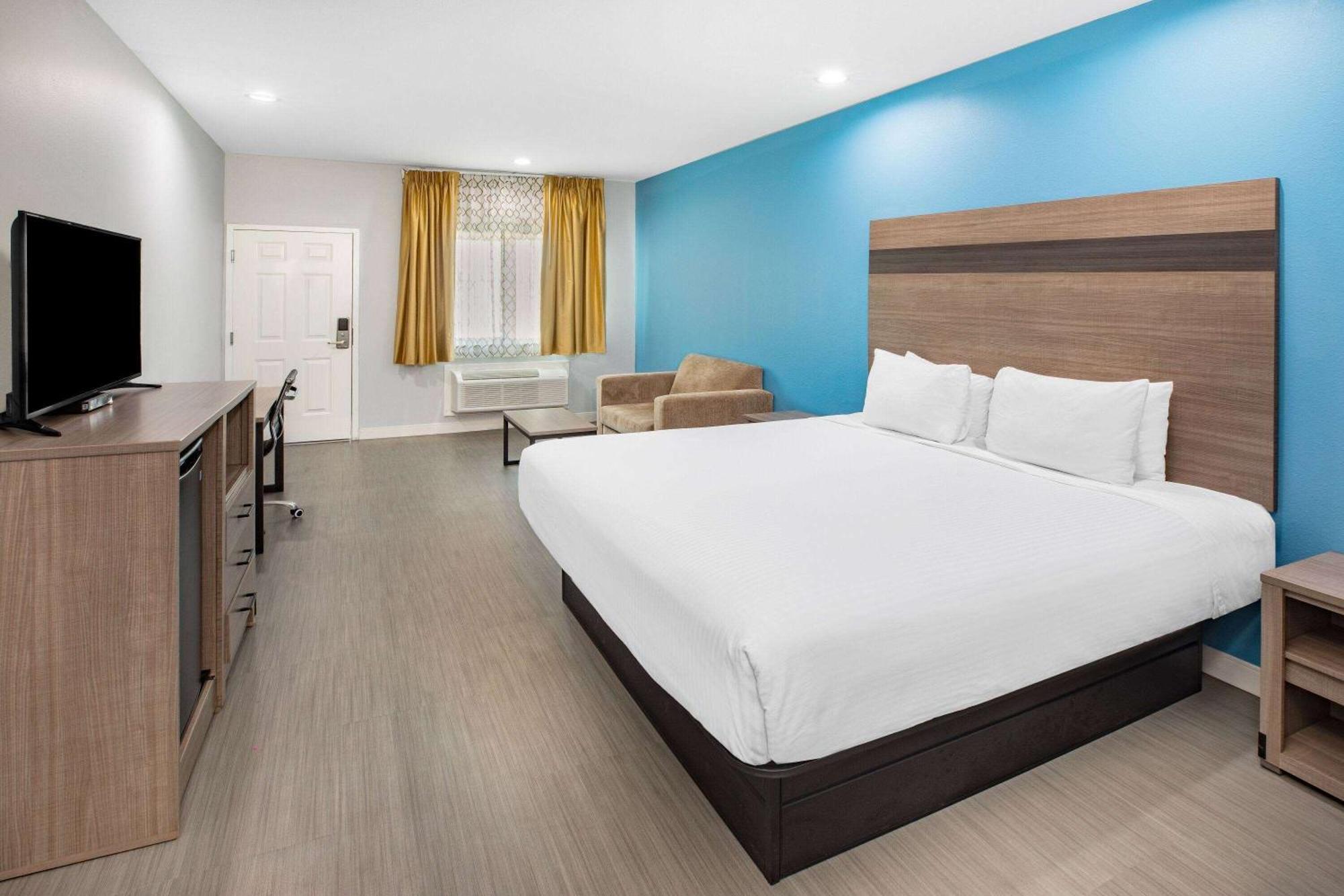 Baymont By Wyndham Freeport Texas Hotell Eksteriør bilde