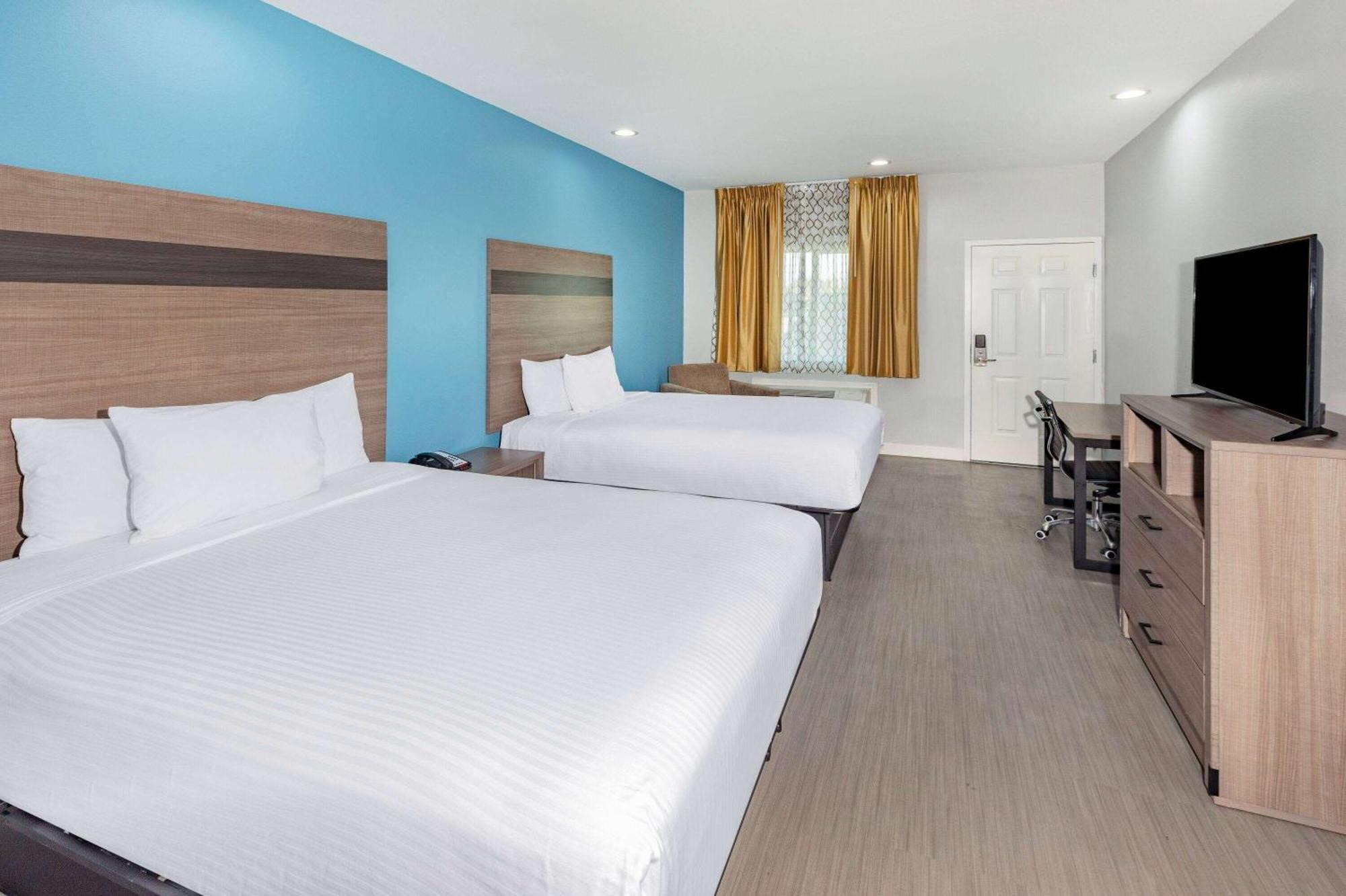 Baymont By Wyndham Freeport Texas Hotell Eksteriør bilde
